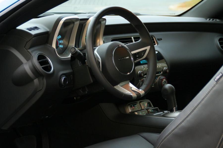  Chevrolet Camaro RS V6 2009 года  (фото 14 из 36)